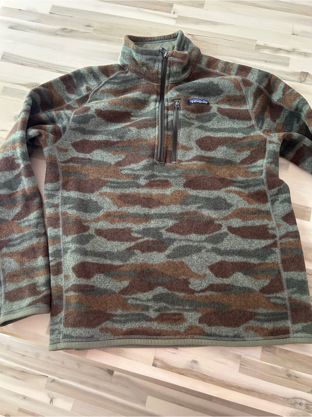 Patagonia Men’s Olive & Brown Camo Zip-Up Fleece